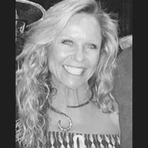 Meet your Posher, Gina